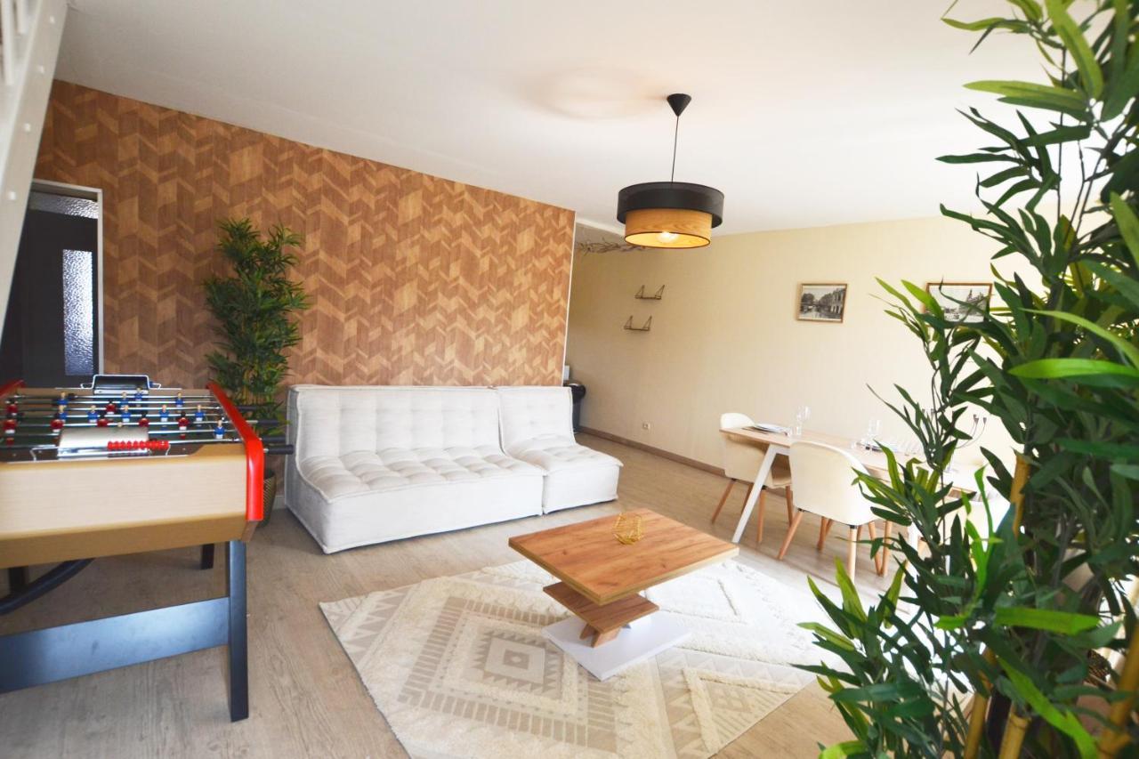 Capstay Cosy Centre 2 Chambres Babyfoot & Netflix Raismes Εξωτερικό φωτογραφία